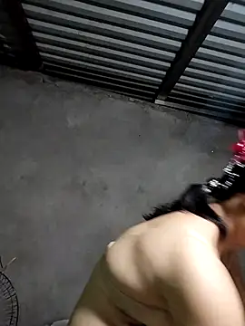 Snapshot of kute-00 chatting on 09.26.25 kute-00 online show from 09.26.25