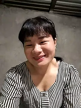 Snapshot of kute-00 chatting on 10.01.25 kute-00 online show from 10.01.25