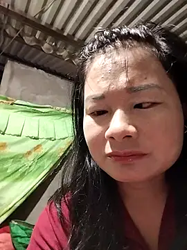 Snapshot of kute-00 chatting on 10.24.25 kute-00 online show from 10.24.25