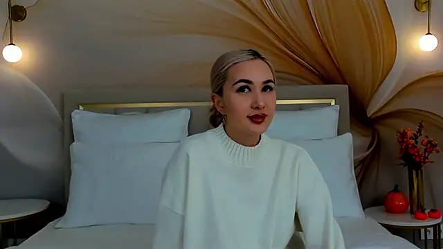 BarbieMilne online show from 09.29.25