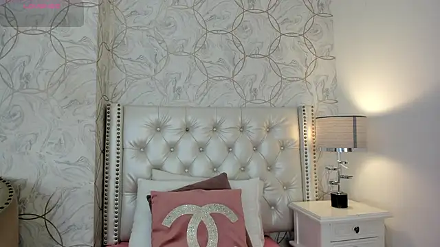 Snapshot of amara_rousse chatting on 02.10.26 amara rousse online show from 02.10.26