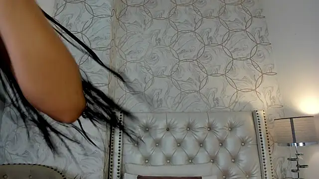 Snapshot of amara_rousse chatting on 02.14.26 amara rousse online show from 02.14.26