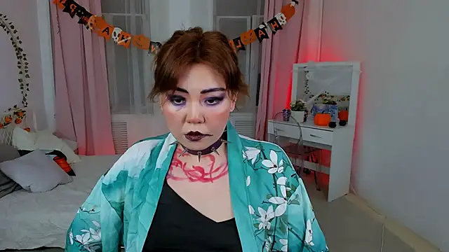 nazu chan online show from 10.31.25