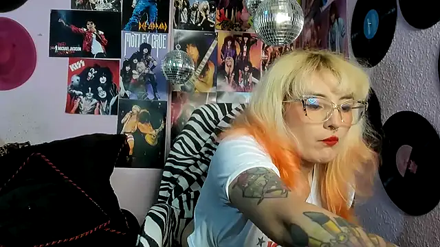 Avril Maria online show from 03.18.26