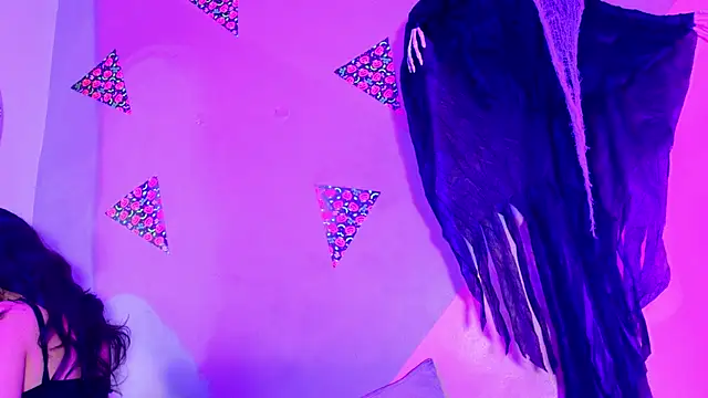 Laura and Kevin online show from 10.27.25