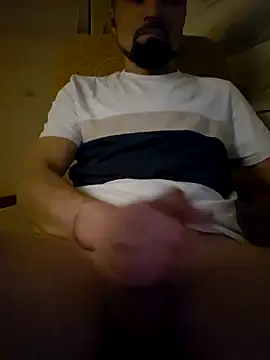 Snapshot of AndrewXSky chatting on 01.18.26 AndrewXSky online show from 01.18.26