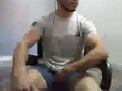 Snapshot of ahmedluxor1 chatting on 10.14.25 ahmedluxor1 online show from 10.14.25