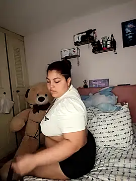 kendra lil evill online show from 10.10.25