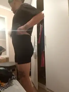 macmaddy8989 online show from 02.14.26