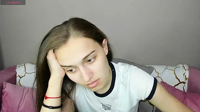 Alisa  Kelly online show from 10.06.25