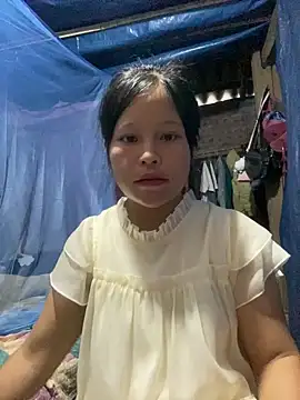 Snapshot of O_o_UwU_o_O chatting on 10.18.25 O o UwU o O online show from 10.18.25