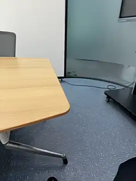 miniyellower online show from 12.23.25