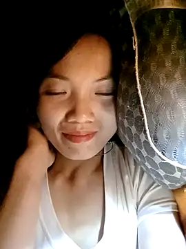 Snapshot of ngan-cute chatting on 09.09.25 ngan-cute online show from 09.09.25