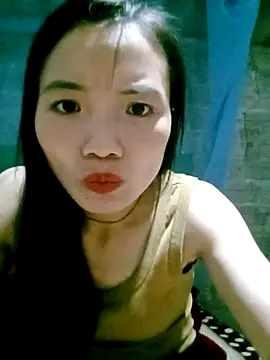 ngan-cute online show from 10.19.25