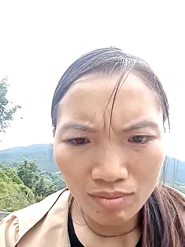 ngan-cute online show from 10.21.25