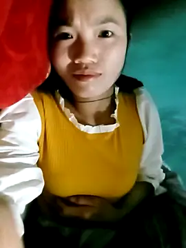 ngan-cute online show from 12.13.25