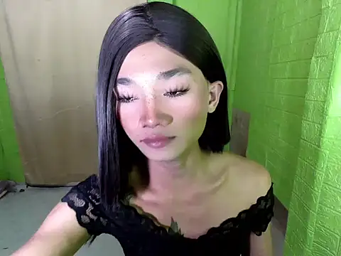 Petite HugeCock online show from 09.11.25