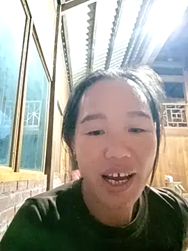 Snapshot of bing-bing88 chatting on 10.13.25 bing-bing88 online show from 10.13.25