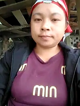 Yunna24 online show from 10.24.25