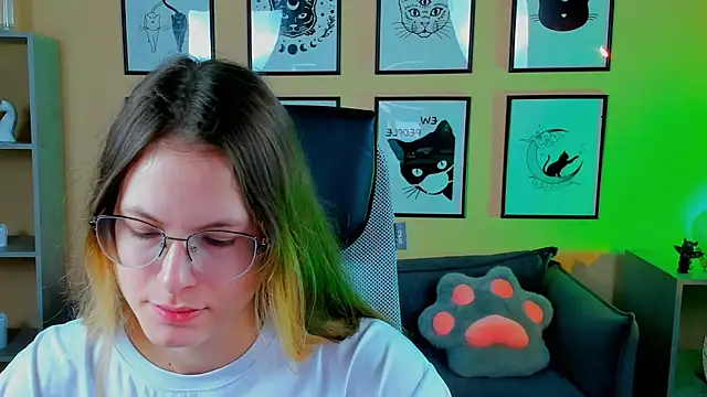 Carrie Rose online show from 09.19.25