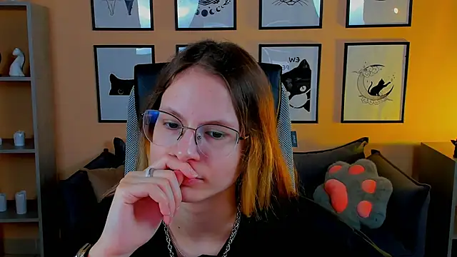 Carrie Rose online show from 09.25.25