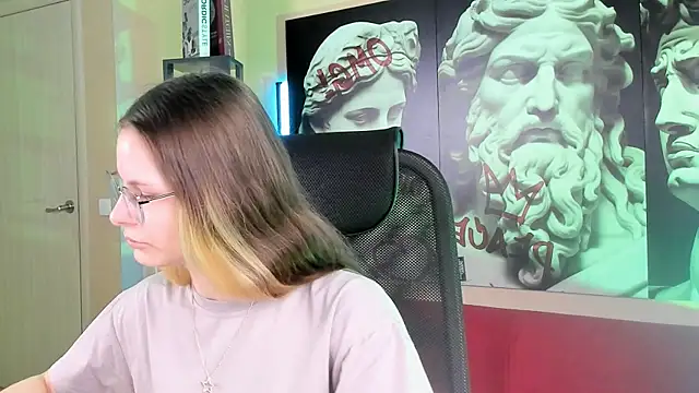 Carrie Rose online show from 09.29.25