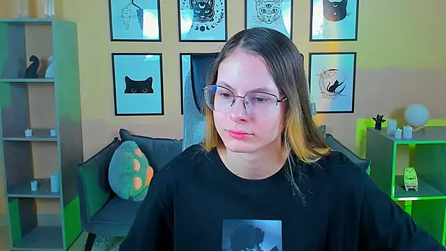 Carrie Rose online show from 10.22.25