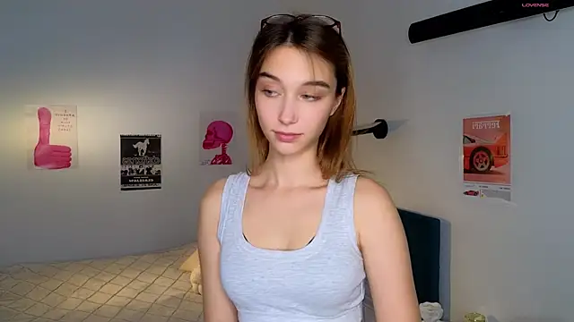 Snapshot of vixinp chatting on 10.22.25 vixinp online show from 10.22.25