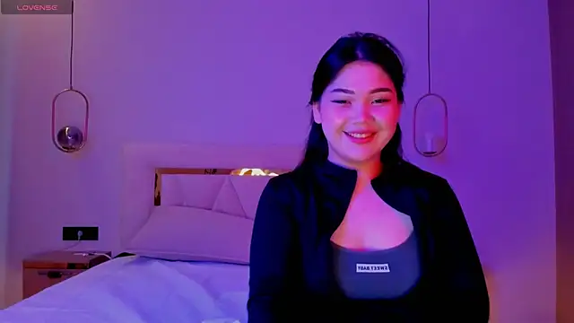 yummmymommy online show from 09.10.25