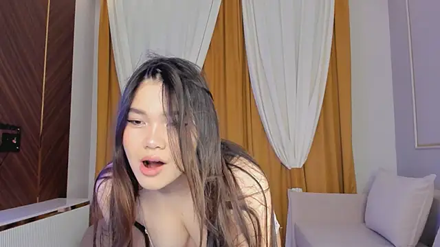 yummmymommy online show from 10.02.25