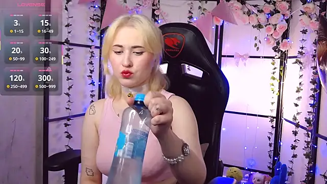 Honey Mouth online show from 09.14.25