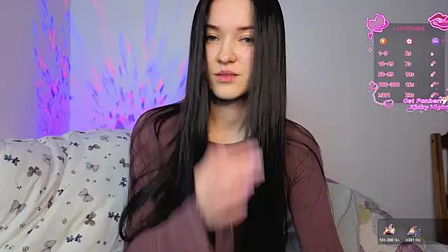 Veliora online show from 12.15.25