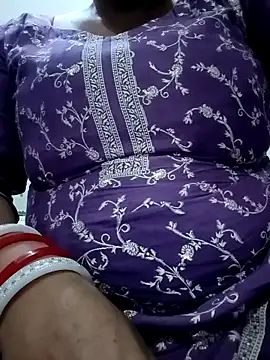 Snapshot of Rakhi_sawant143 chatting on 09.30.25 Rakhi sawant143 online show from 09.30.25