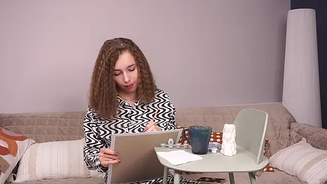 MammieValentini online show from 09.10.25