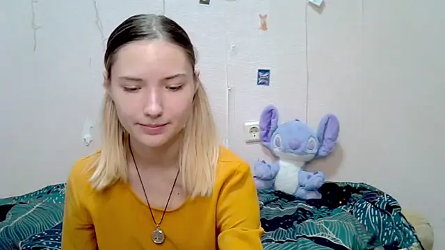  kikiclark   online show from 09.23.25