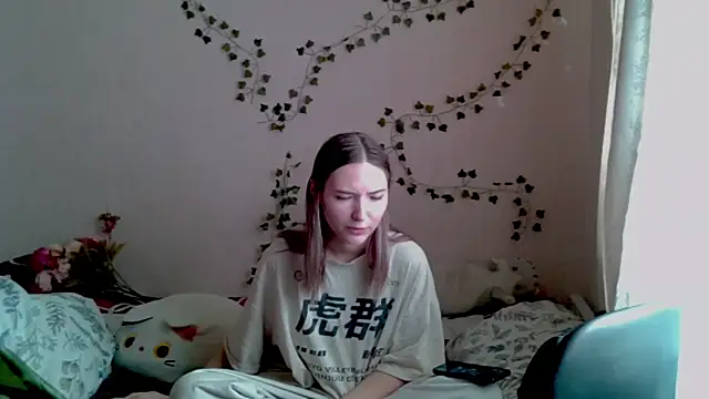  kikiclark   online show from 11.15.25