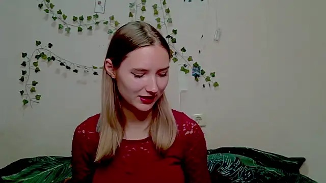  kikiclark   online show from 11.29.25