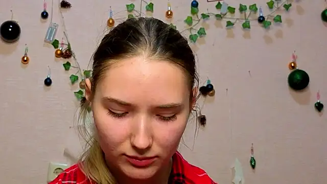 Snapshot of _kikiclark__ chatting on 02.12.26 kikiclark online show from 02.12.26