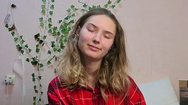 Snapshot of _kikiclark__ chatting on 03.04.26 kikiclark online show from 03.04.26