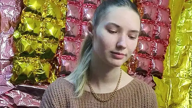  kikiclark   online show from 03.20.26