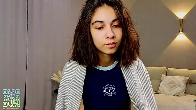 MeiFrock online show from 09.08.25