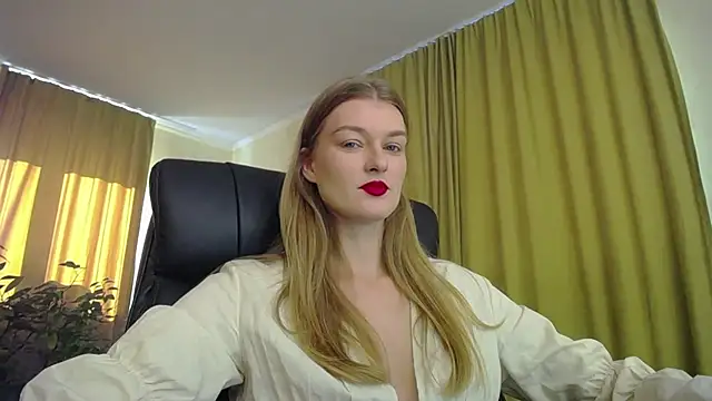 MysticVenus  online show from 10.25.25