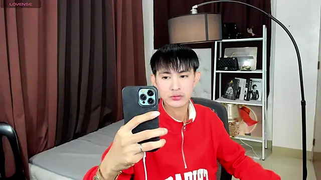 xxxhugecocktwinkxxx online show from 10.05.25