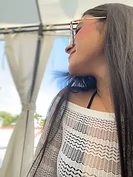 Juanita-Diaz online show from 11.15.25