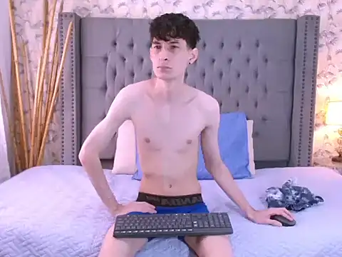 Snapshot of Luke_Carter chatting on 09.12.25 Luke Carter online show from 09.12.25