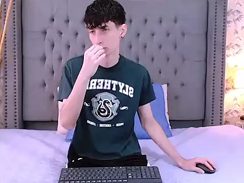 Snapshot of Luke_Carter chatting on 09.16.25 Luke Carter online show from 09.16.25