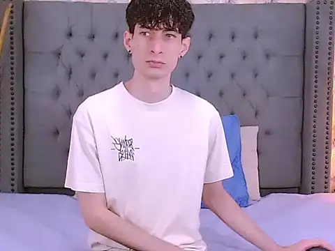 Snapshot of Luke_Carter chatting on 09.30.25 Luke Carter online show from 09.30.25