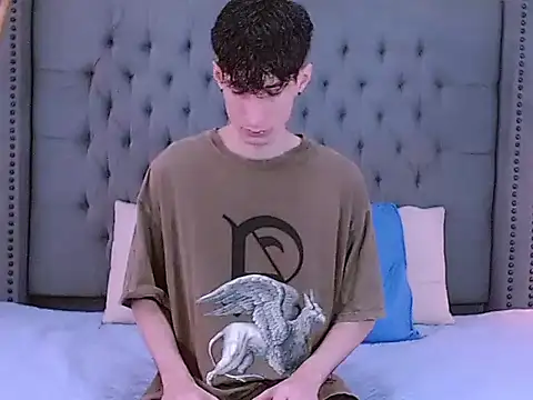 Snapshot of Luke_Carter chatting on 10.01.25 Luke Carter online show from 10.01.25