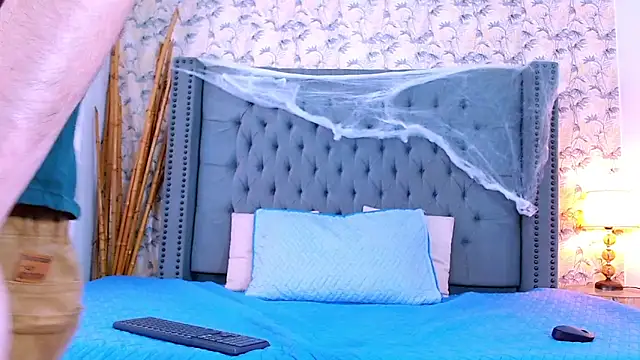 Snapshot of Luke_Carter chatting on 10.17.25 Luke Carter online show from 10.17.25