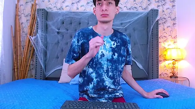 Snapshot of Luke_Carter chatting on 10.18.25 Luke Carter online show from 10.18.25